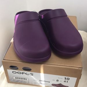 Oofas OOcloog Clog - Like New !!!